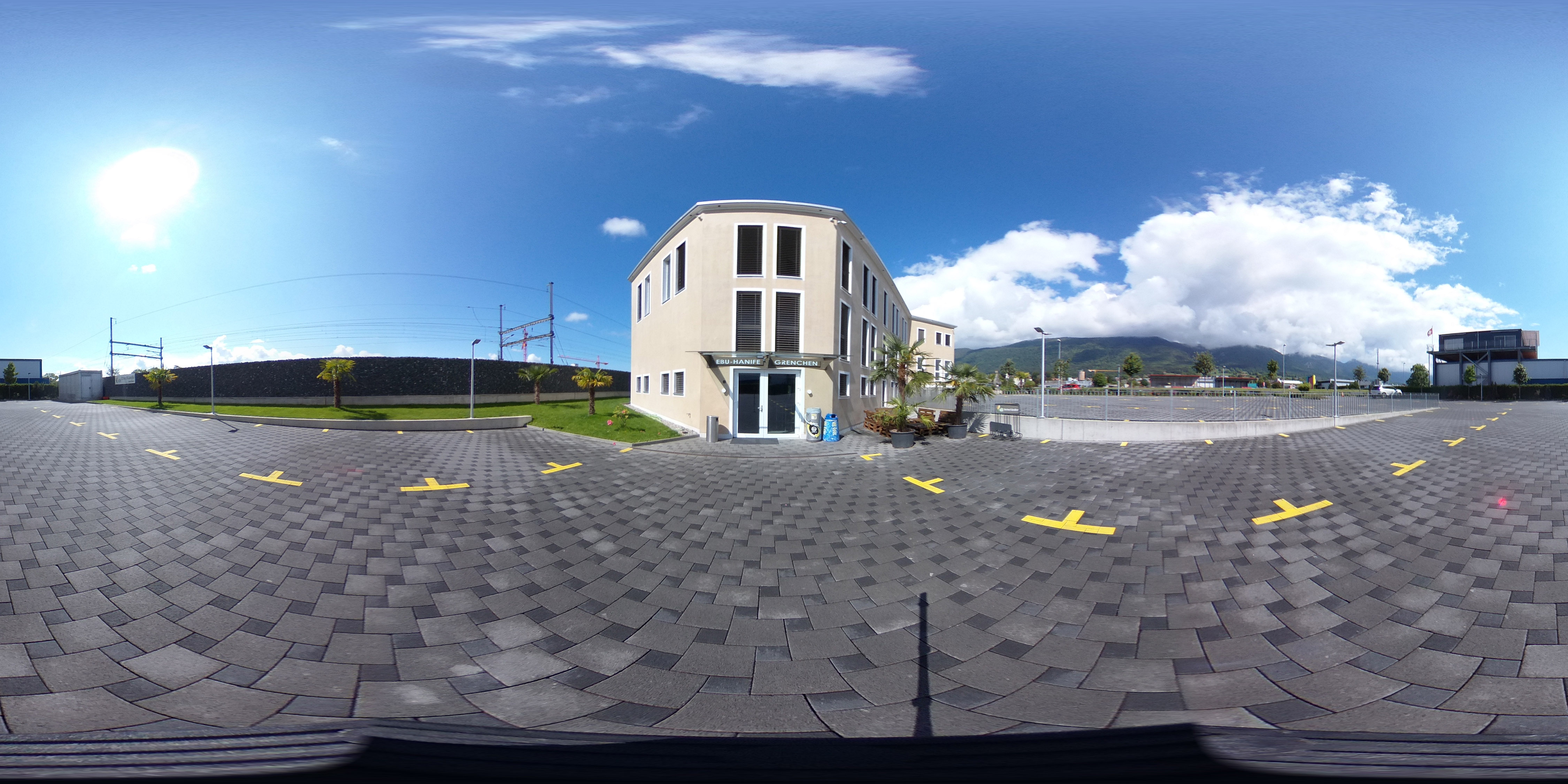 360° 25