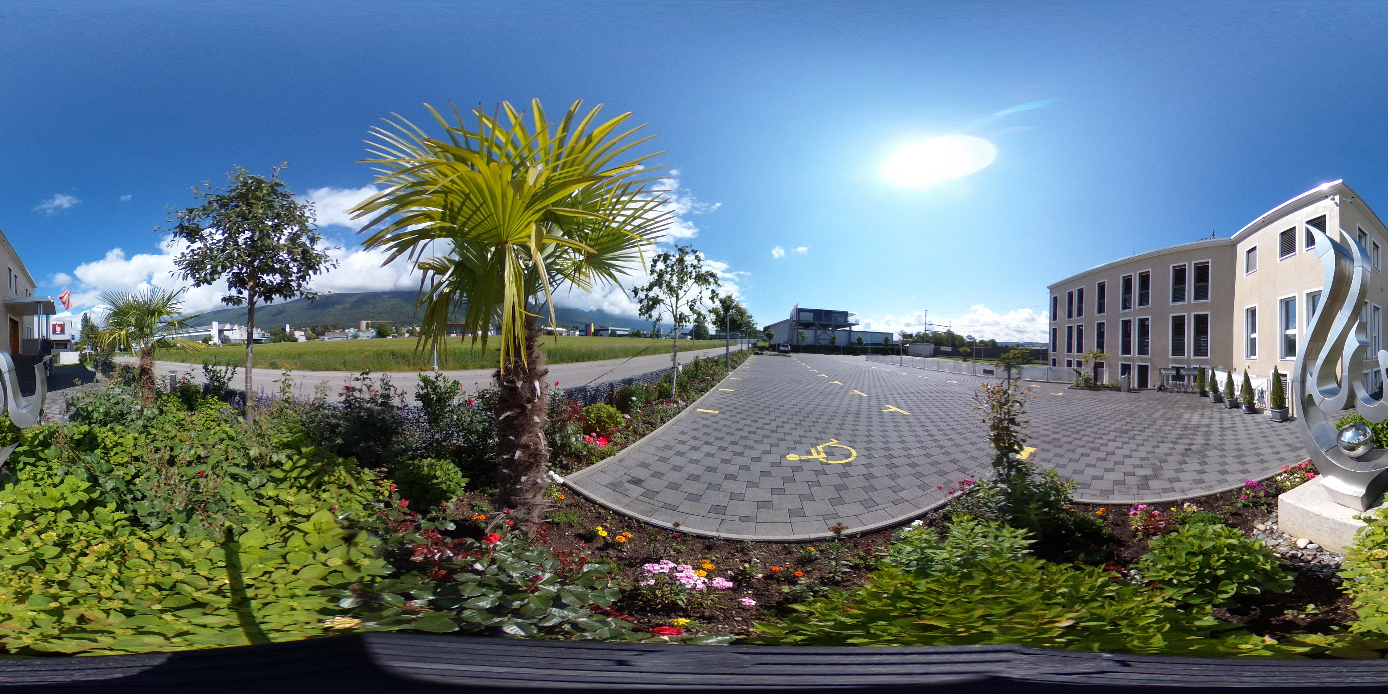 360° 27
